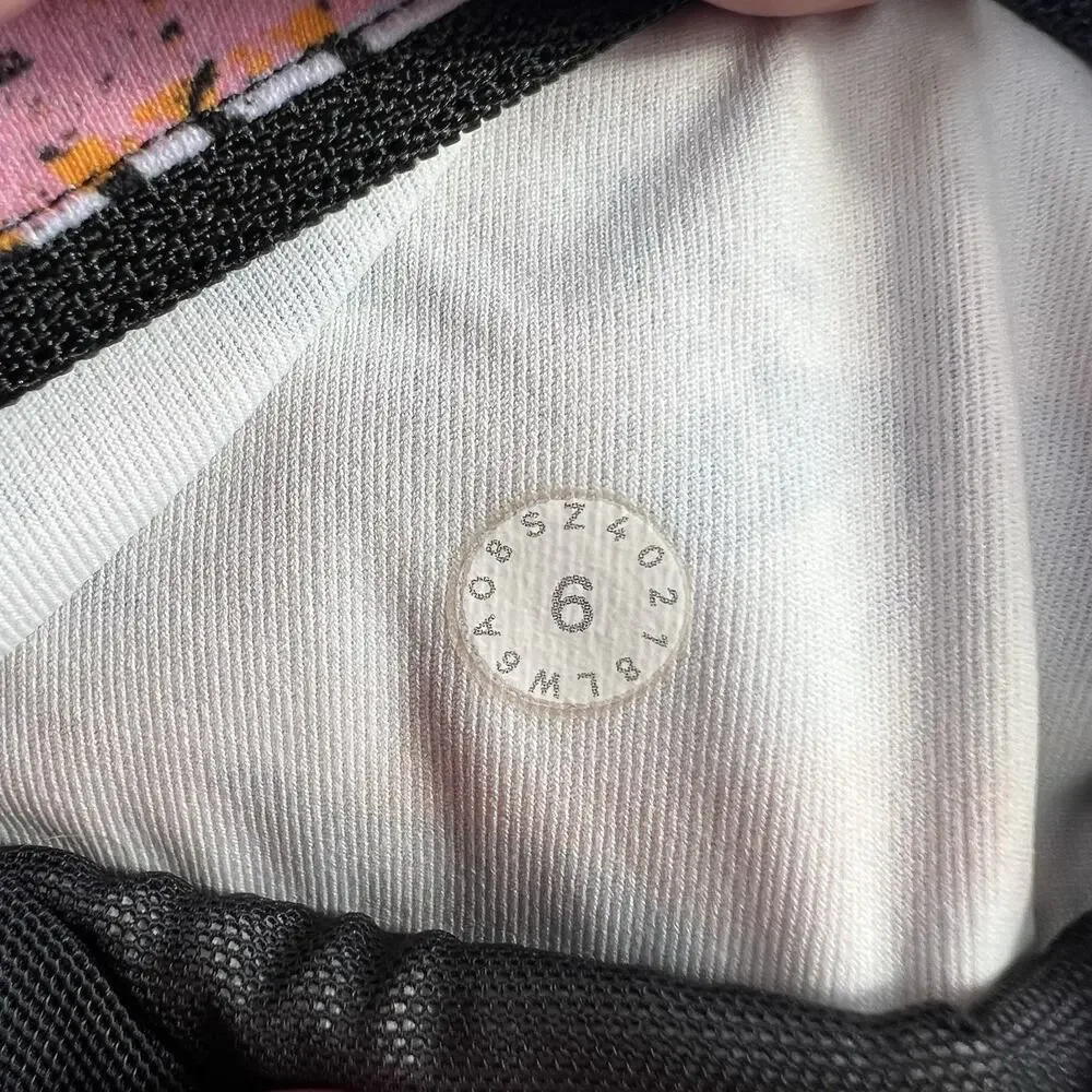 Lululemon Sz 6 Speed Up Crop 21